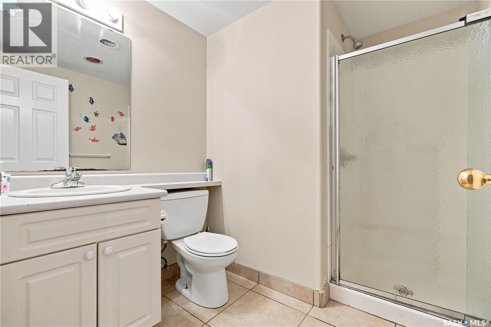 210 Beerling Crescent, Saskatoon, SK - Indoor Photo Showing Bathroom