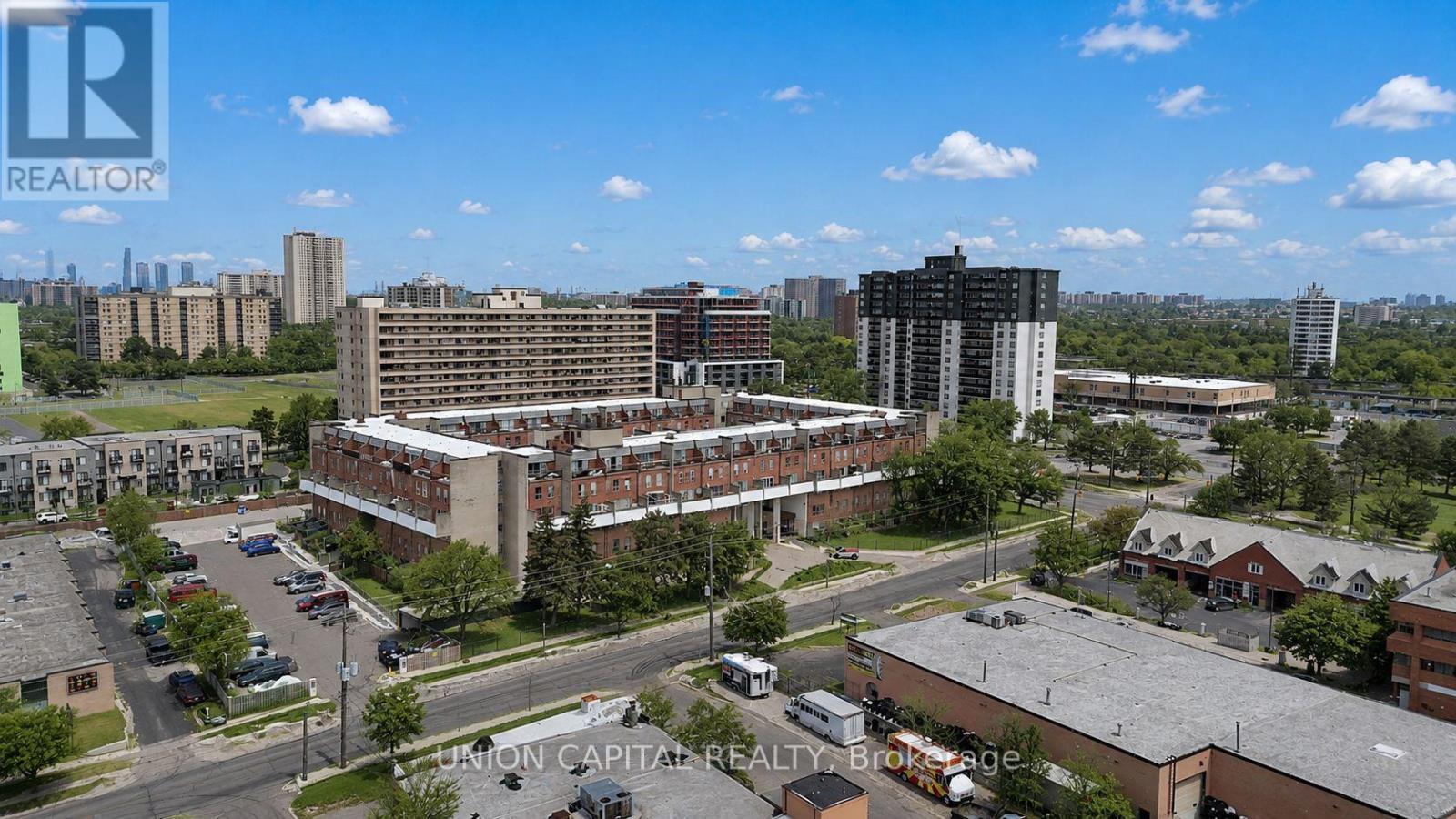 126 - 10 Eddystone Avenue, Toronto, ON - Outdoor With View
