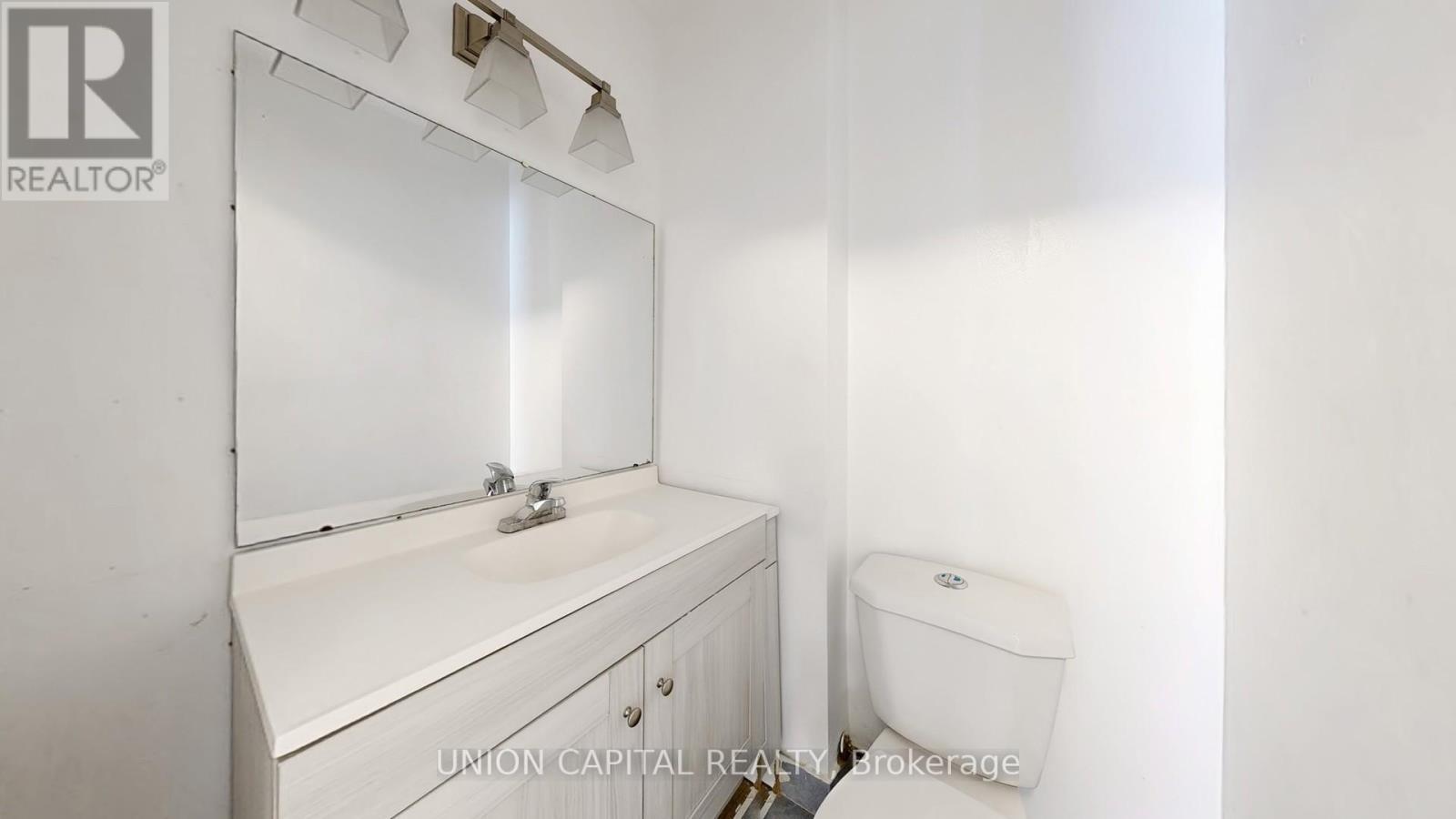 126 - 10 Eddystone Avenue, Toronto, ON - Indoor Photo Showing Bathroom