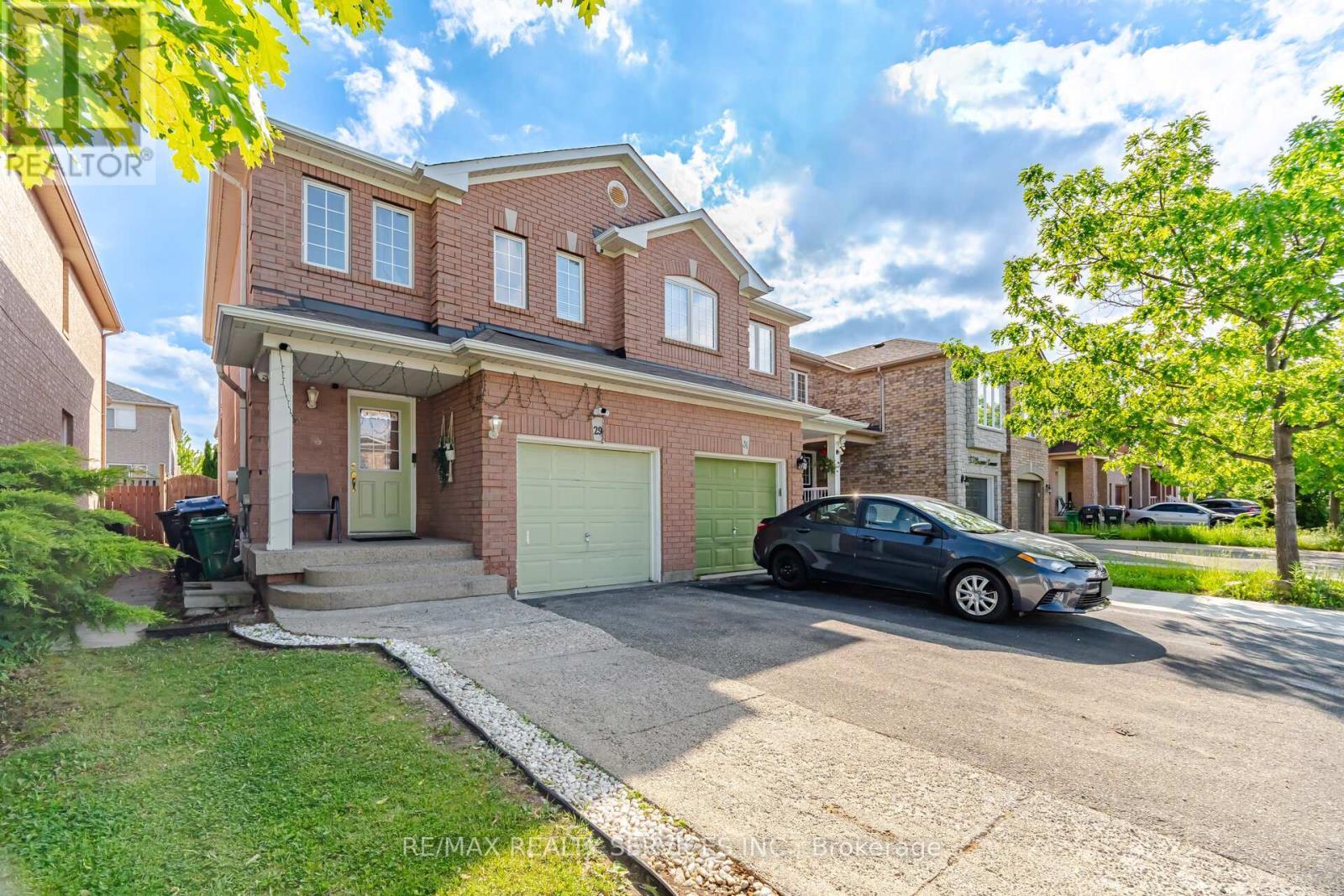 29 Lonestar Crescent, Brampton, ON - Outdoor