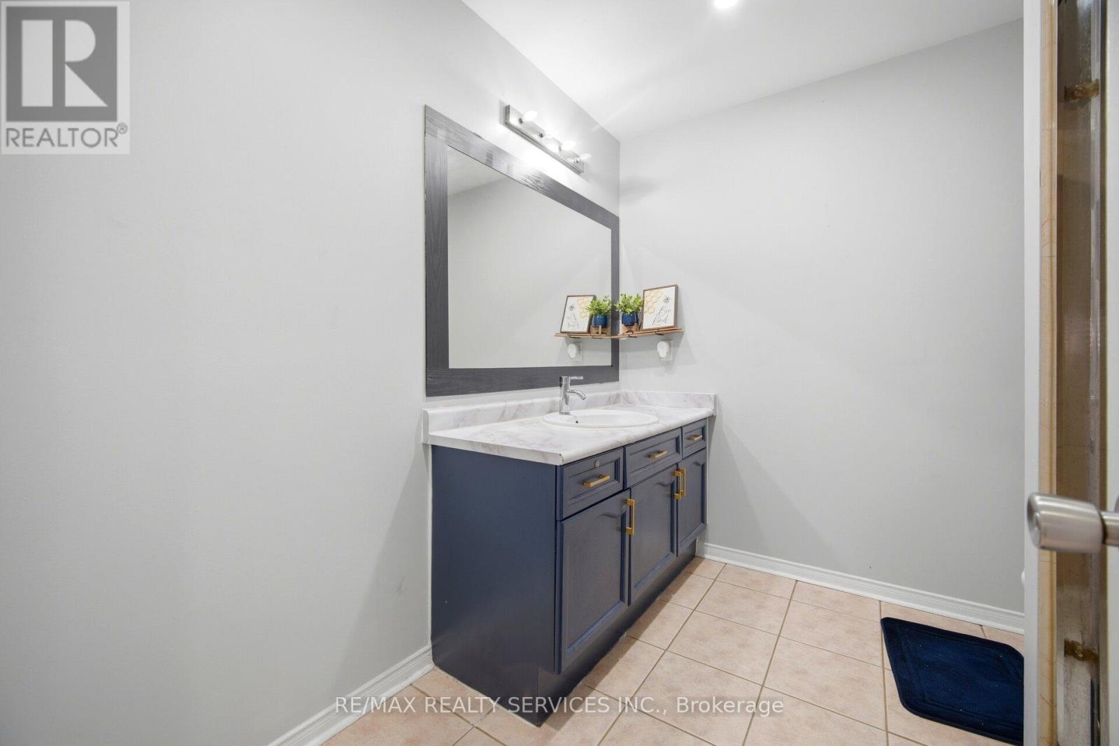 29 Lonestar Crescent, Brampton, ON - Indoor Photo Showing Bathroom