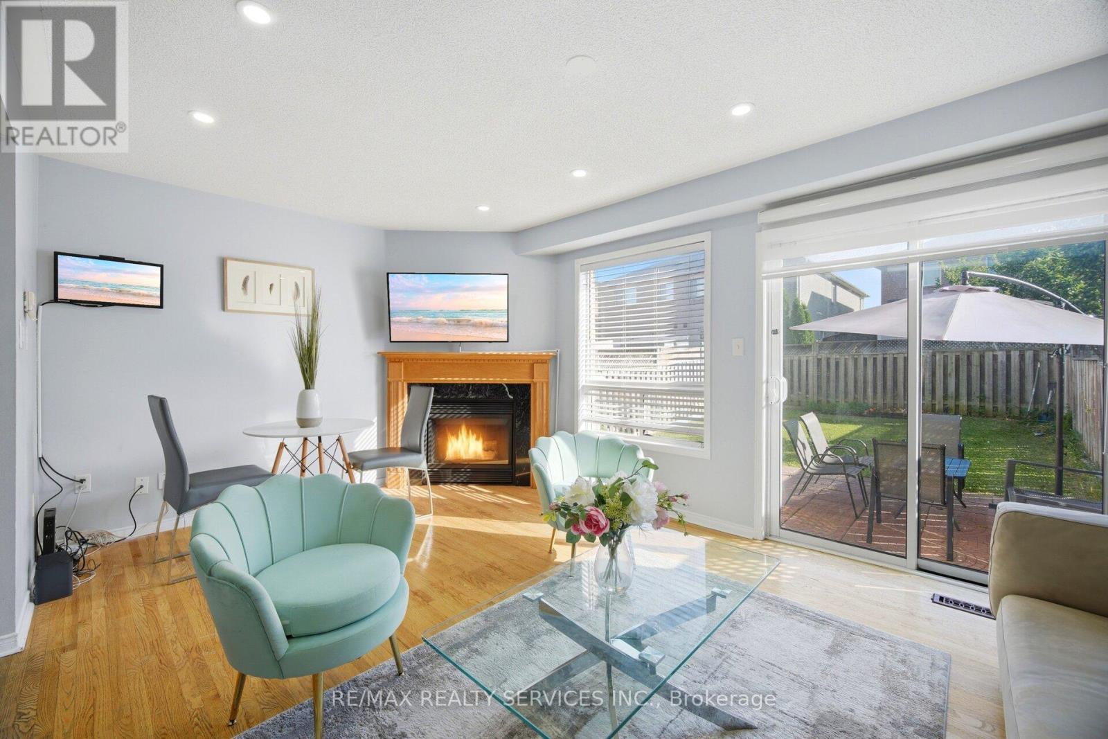 29 Lonestar Crescent, Brampton, ON - Indoor Photo Showing Living Room With Fireplace