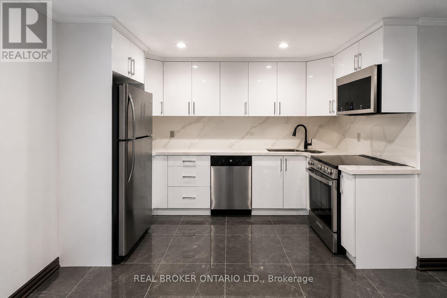 21 Kendleton Drive, Toronto, ON - Indoor Photo Showing Kitchen With Stainless Steel Kitchen