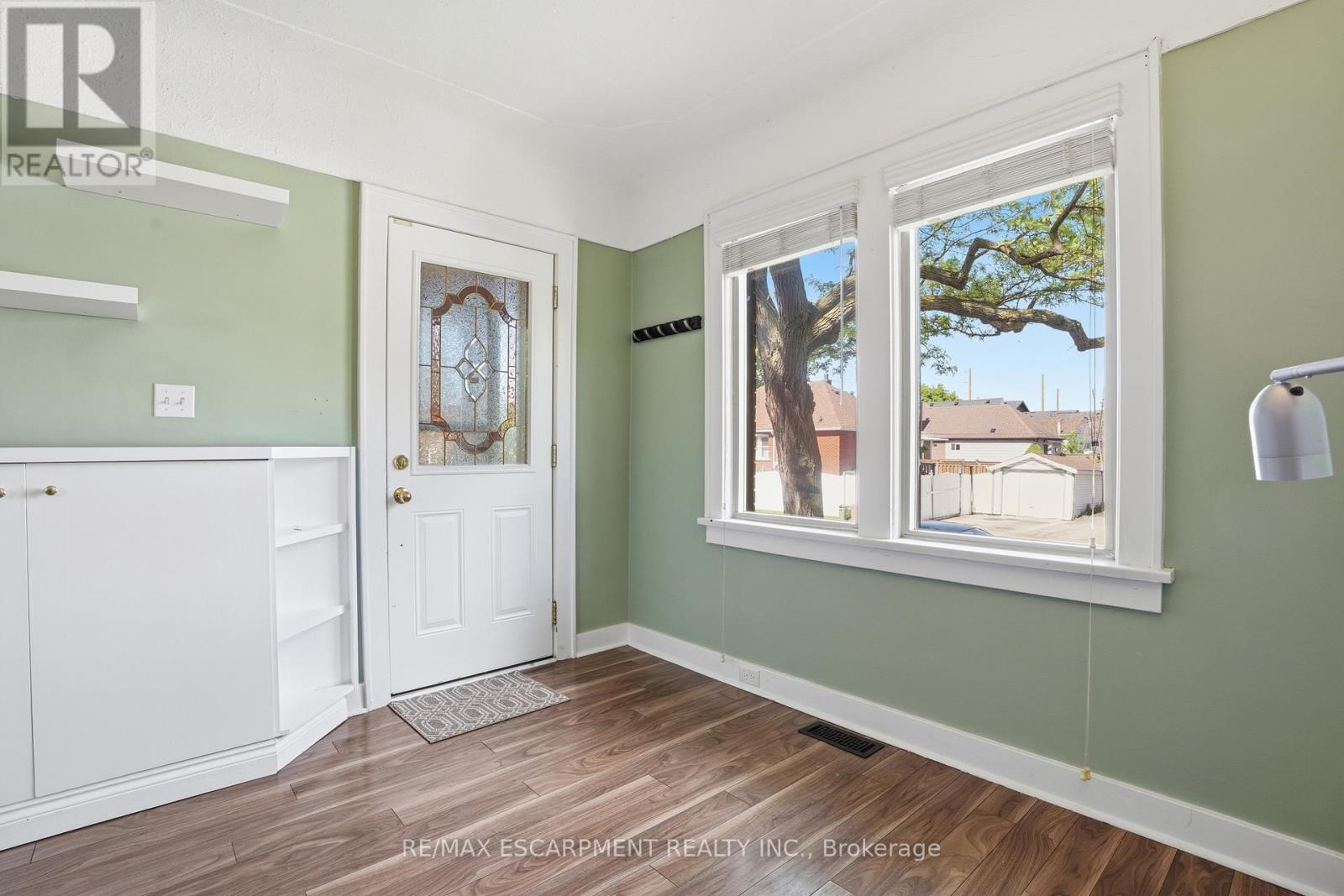 96 Paling Avenue, Hamilton, ON - Indoor Photo Showing Other Room