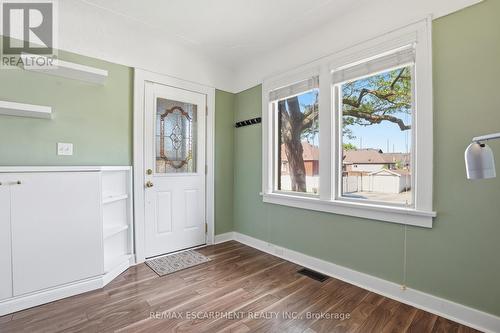 96 Paling Avenue, Hamilton, ON - Indoor Photo Showing Other Room