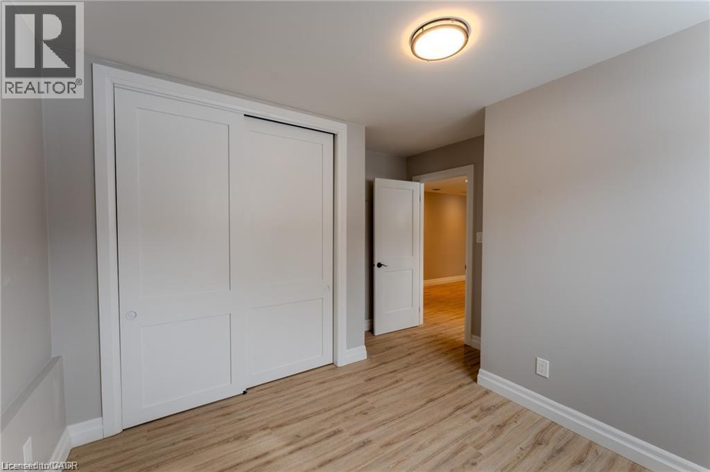 410 Hazel Street Unit# 101, Waterloo, ON - Indoor Photo Showing Other Room