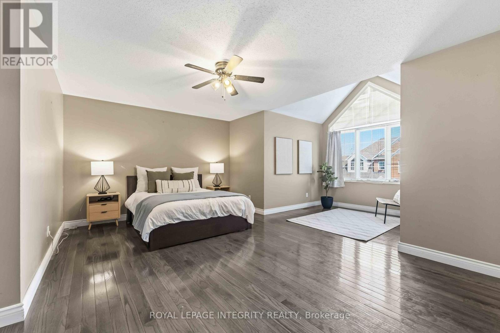 large primary bedroom - 10 Westwinds Place, Ottawa, ON - Indoor Photo Showing Bedroom