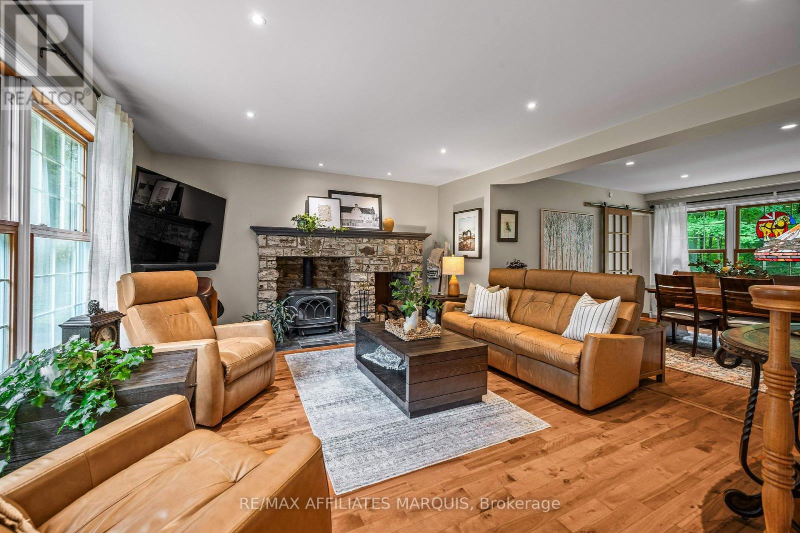 99 Old Kingston Road, Rideau Lakes, ON - Indoor Photo Showing Living Room With Fireplace