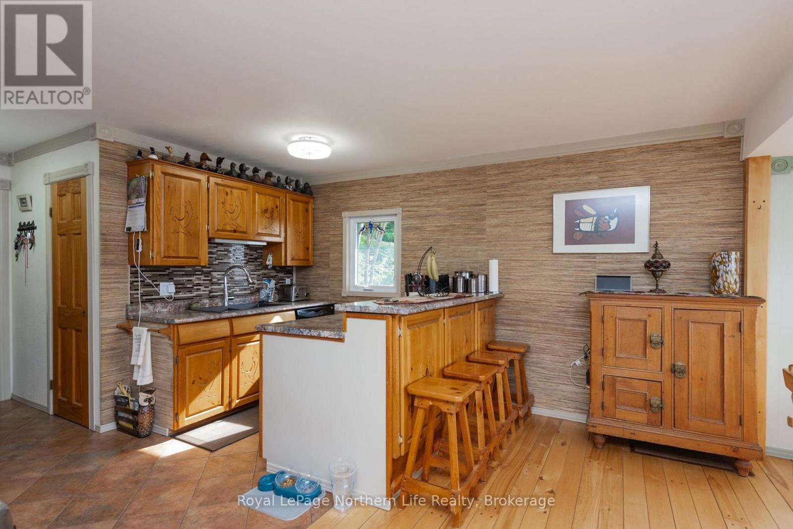 216 Green Road, Callander, ON - Indoor Photo Showing Kitchen