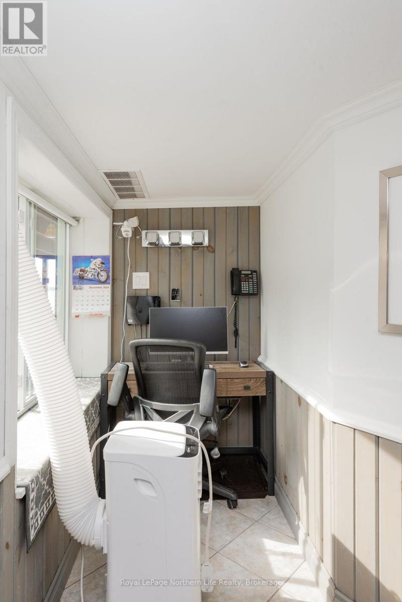 216 Green Road, Callander, ON - Indoor Photo Showing Other Room