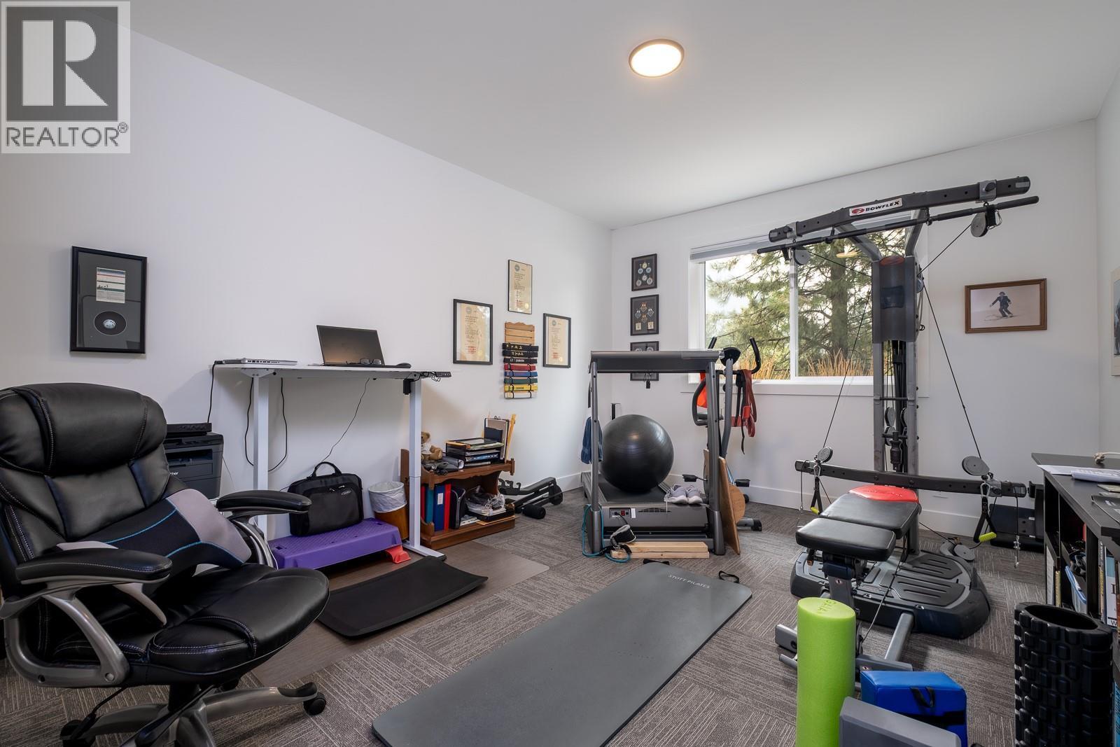1217 Mcphee Road, Castlegar, BC - Indoor Photo Showing Gym Room