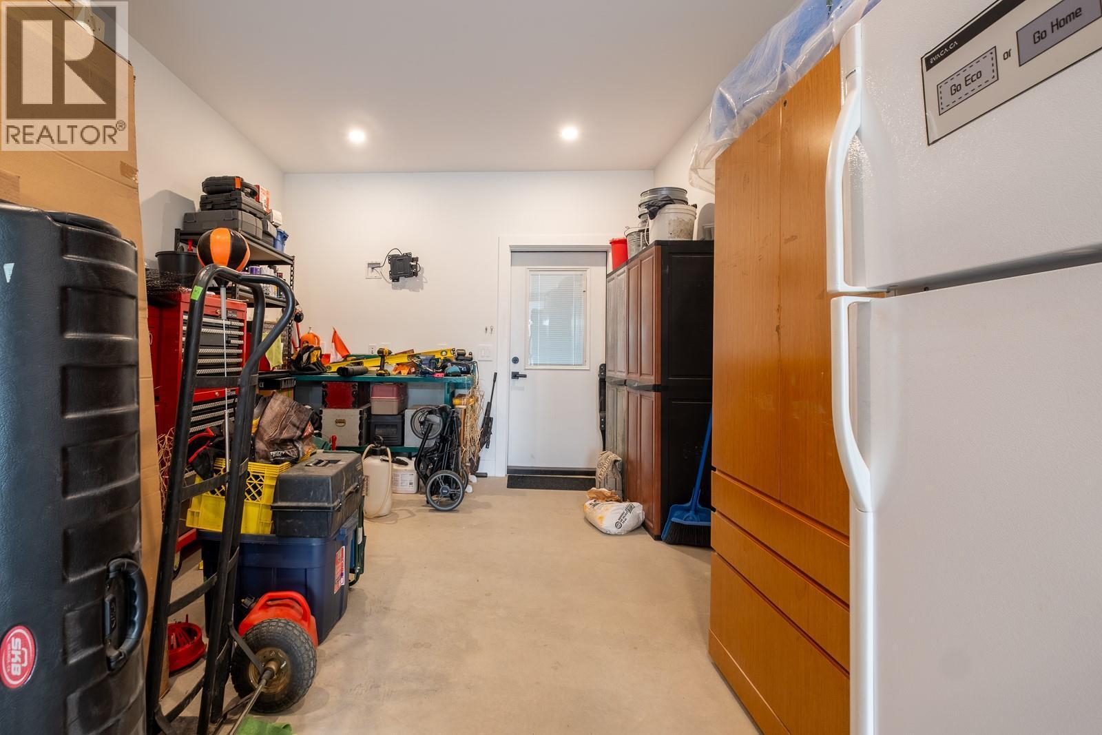 1217 Mcphee Road, Castlegar, BC - Indoor