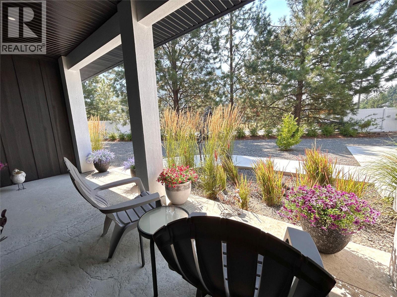 1217 Mcphee Road, Castlegar, BC - Outdoor With Deck Patio Veranda