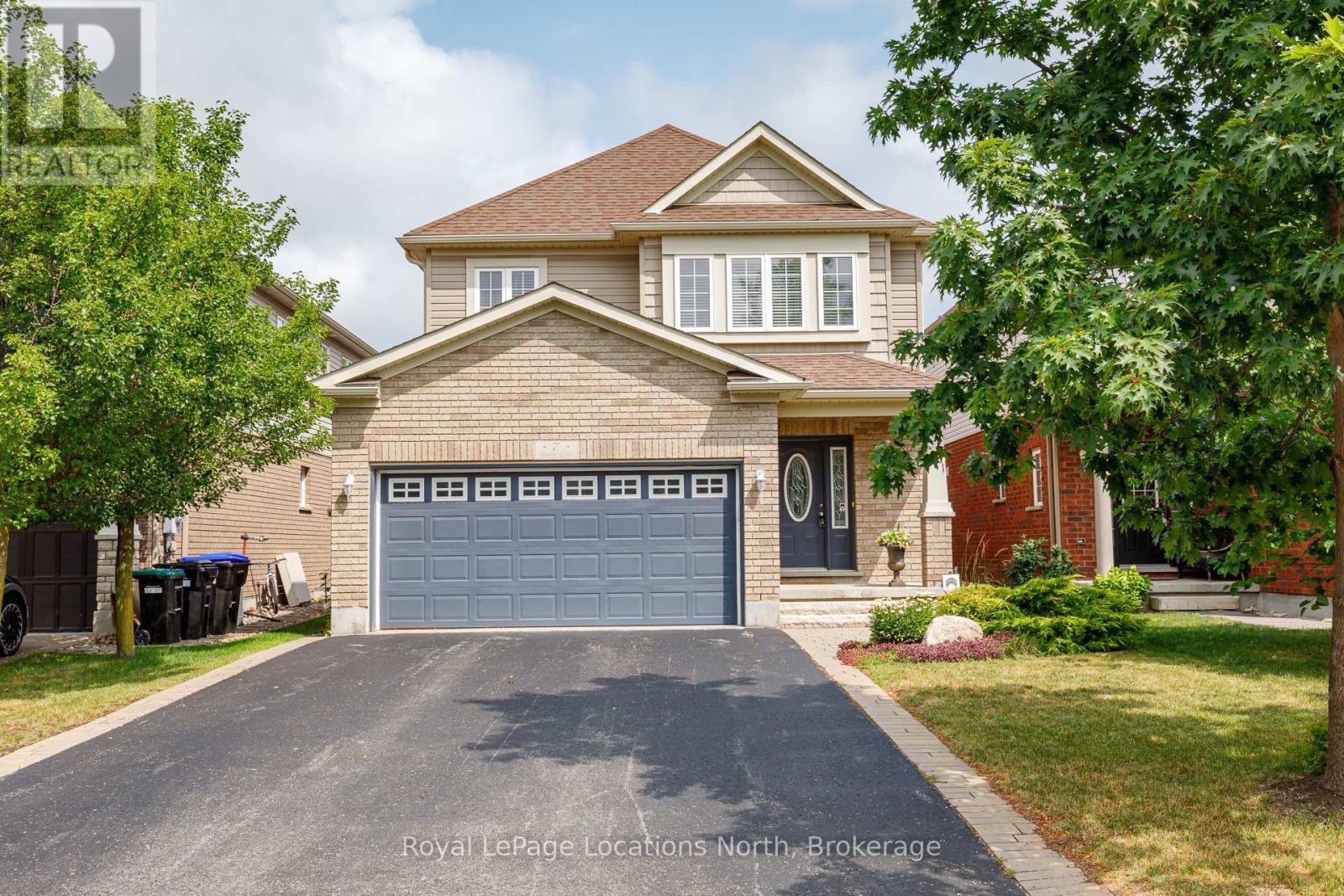 7 Kayla Crescent, Collingwood, ON - Outdoor With Facade