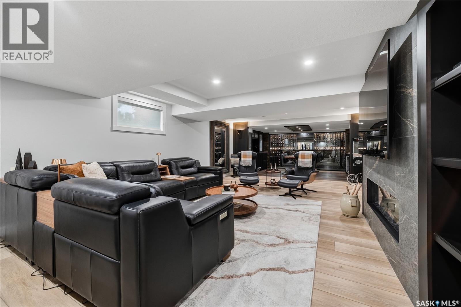3603 Selinger Crescent, Regina, SK - Indoor