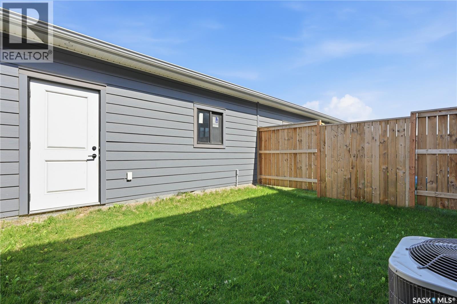 115 Rosewood Boulevard E, Saskatoon, SK - Outdoor With Exterior