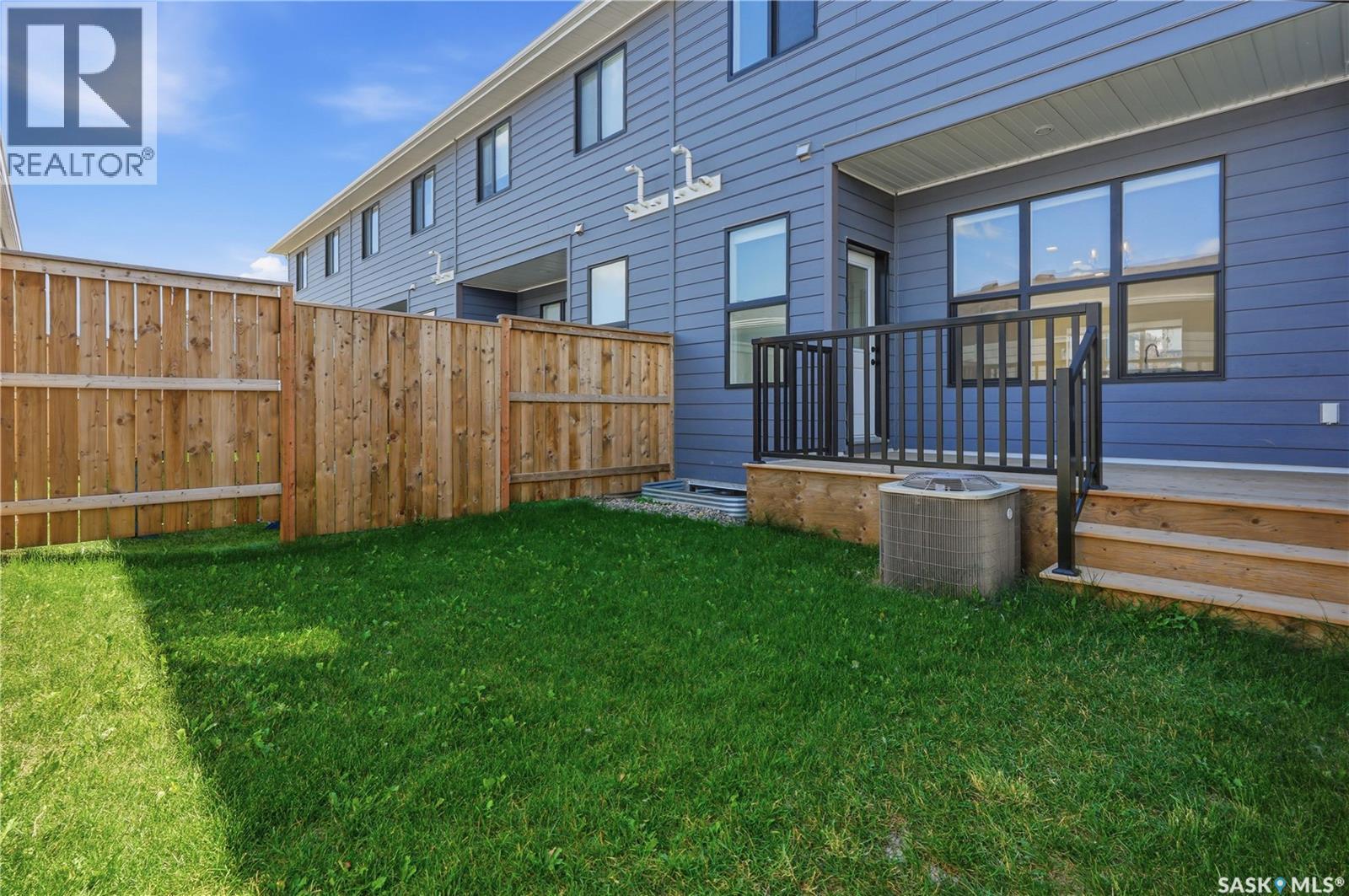 115 Rosewood Boulevard E, Saskatoon, SK - Outdoor With Deck Patio Veranda