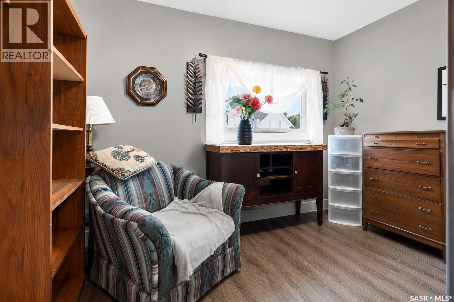 892 Elgin Avenue, Moose Jaw, SK - Indoor
