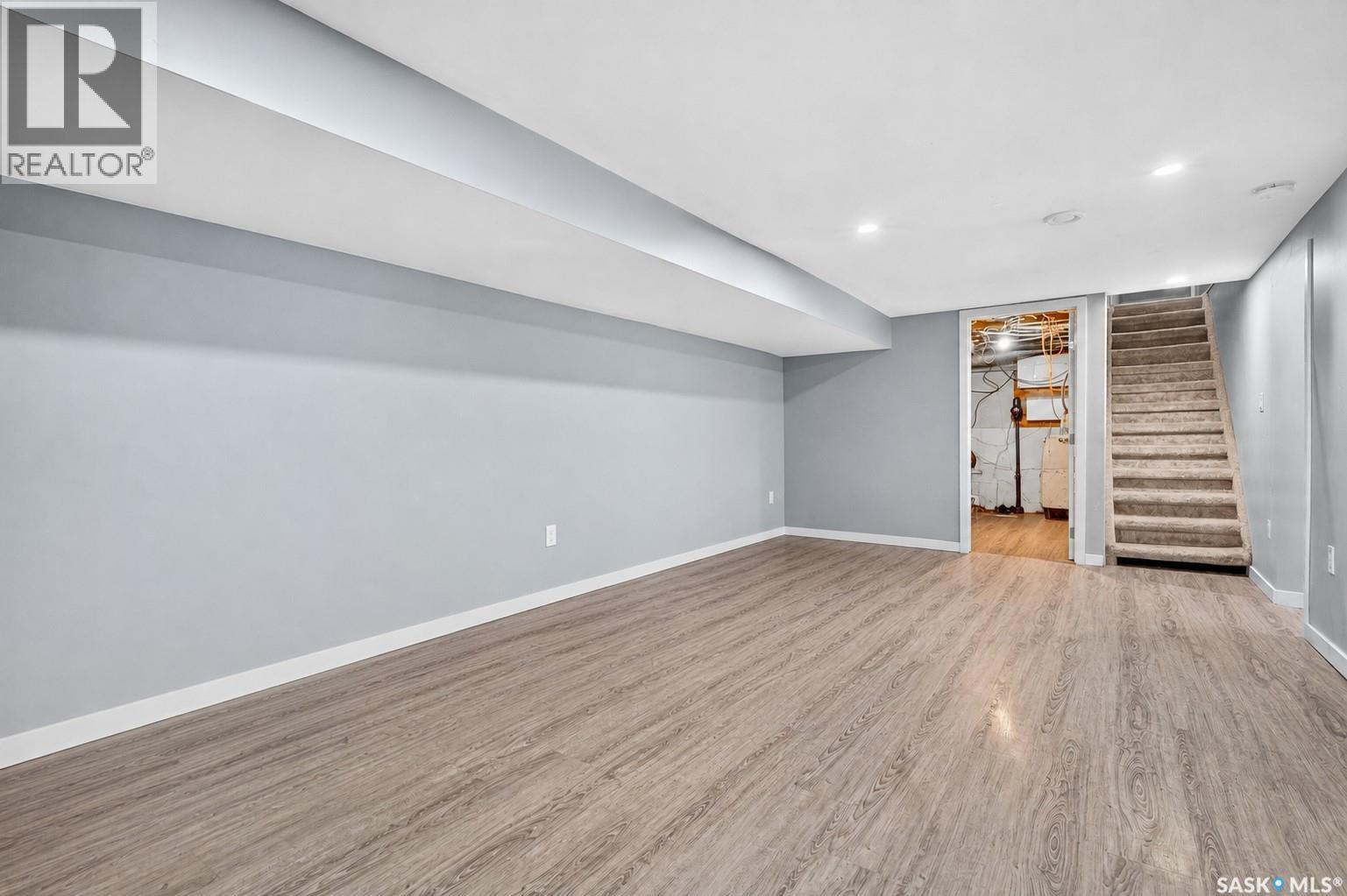 892 Elgin Avenue, Moose Jaw, SK - Indoor Photo Showing Other Room
