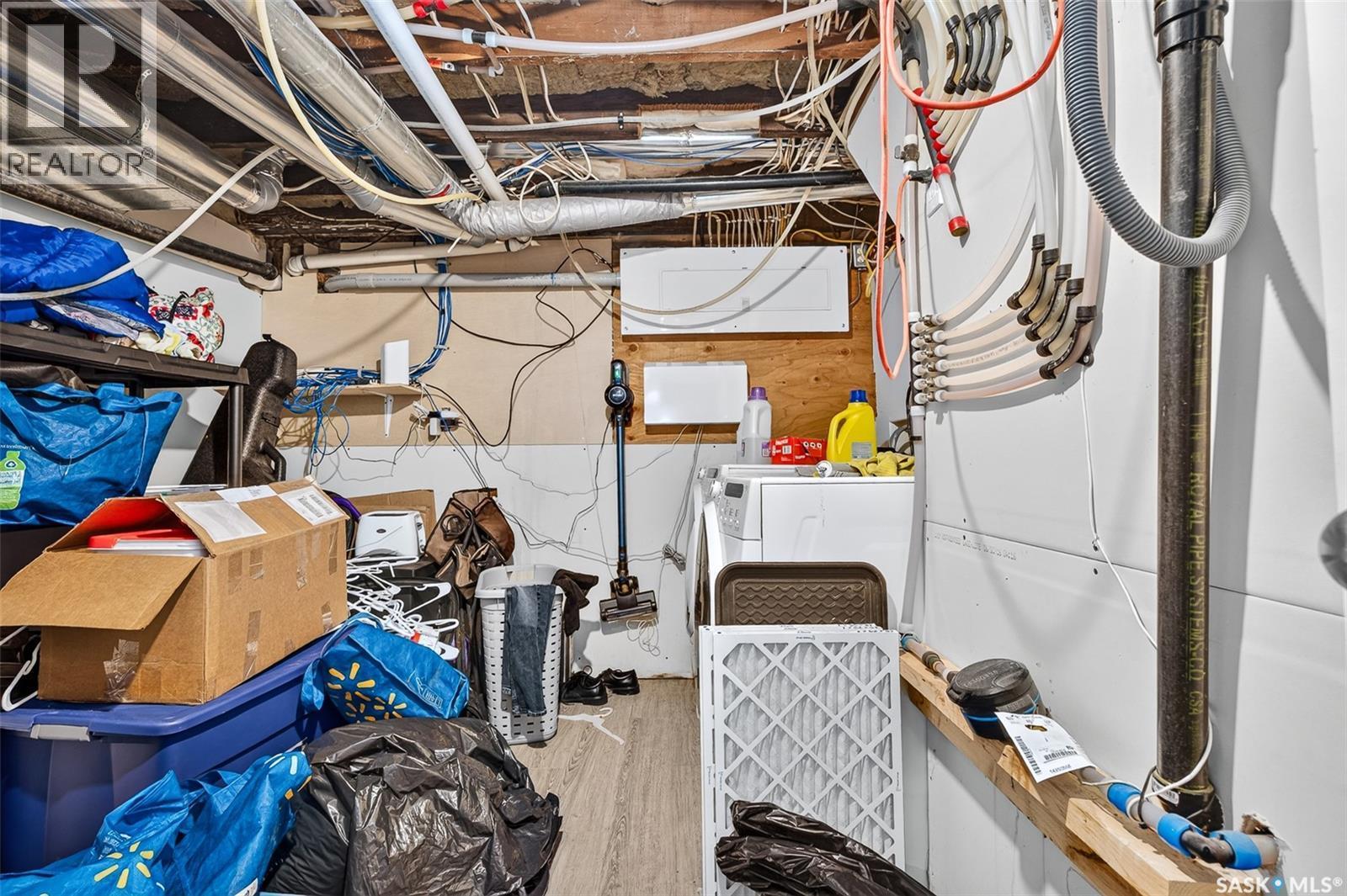 892 Elgin Avenue, Moose Jaw, SK - Indoor Photo Showing Basement