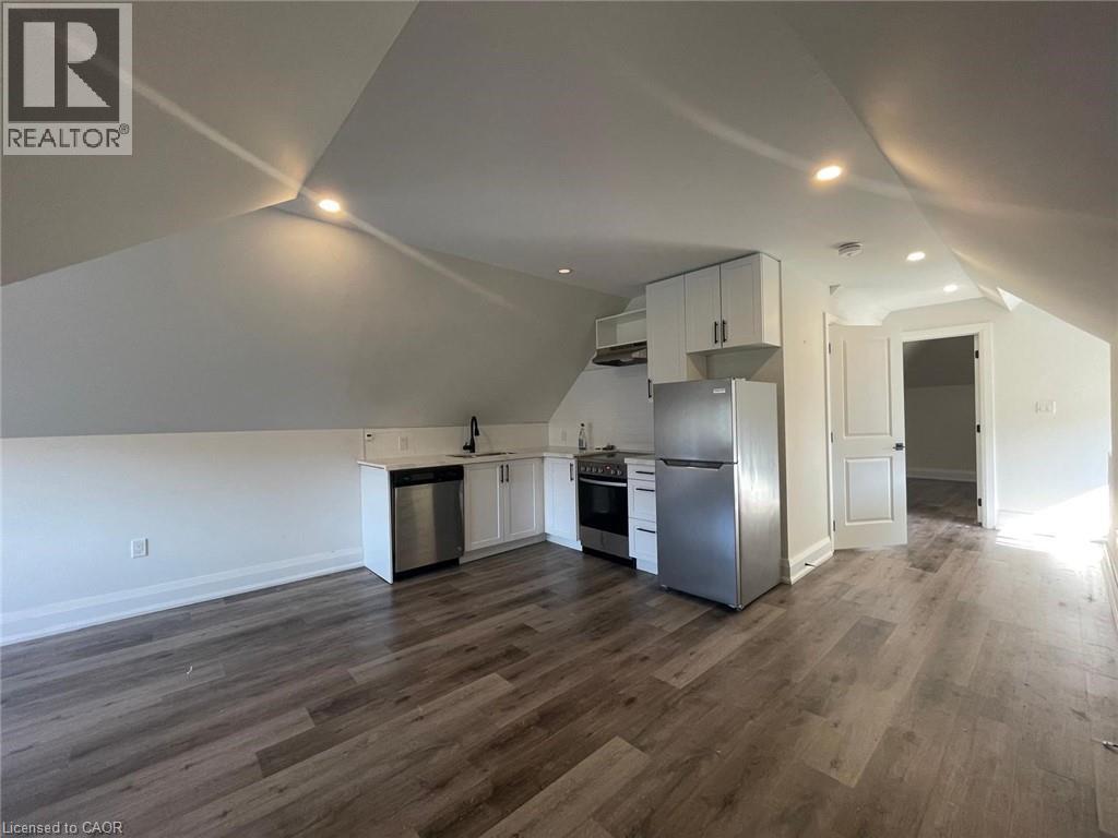 507 Wilson Street, Hamilton, ON - Indoor Photo Showing Kitchen