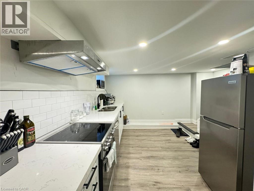 507 Wilson Street, Hamilton, ON - Indoor Photo Showing Other Room
