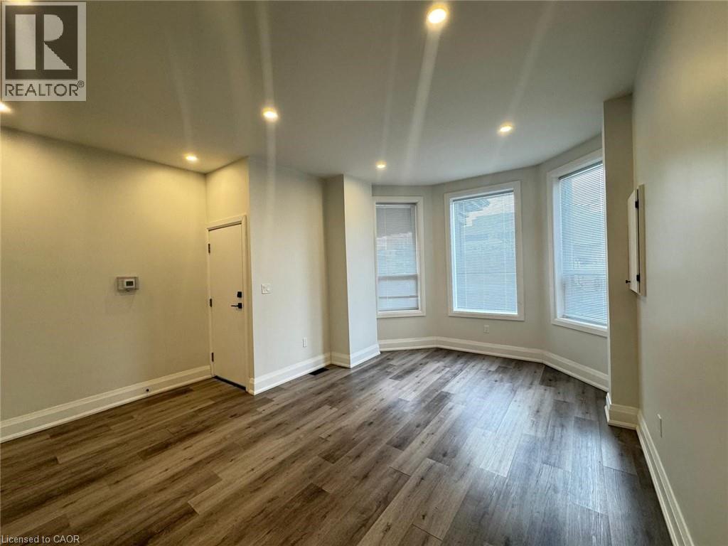 507 Wilson Street, Hamilton, ON - Indoor Photo Showing Other Room