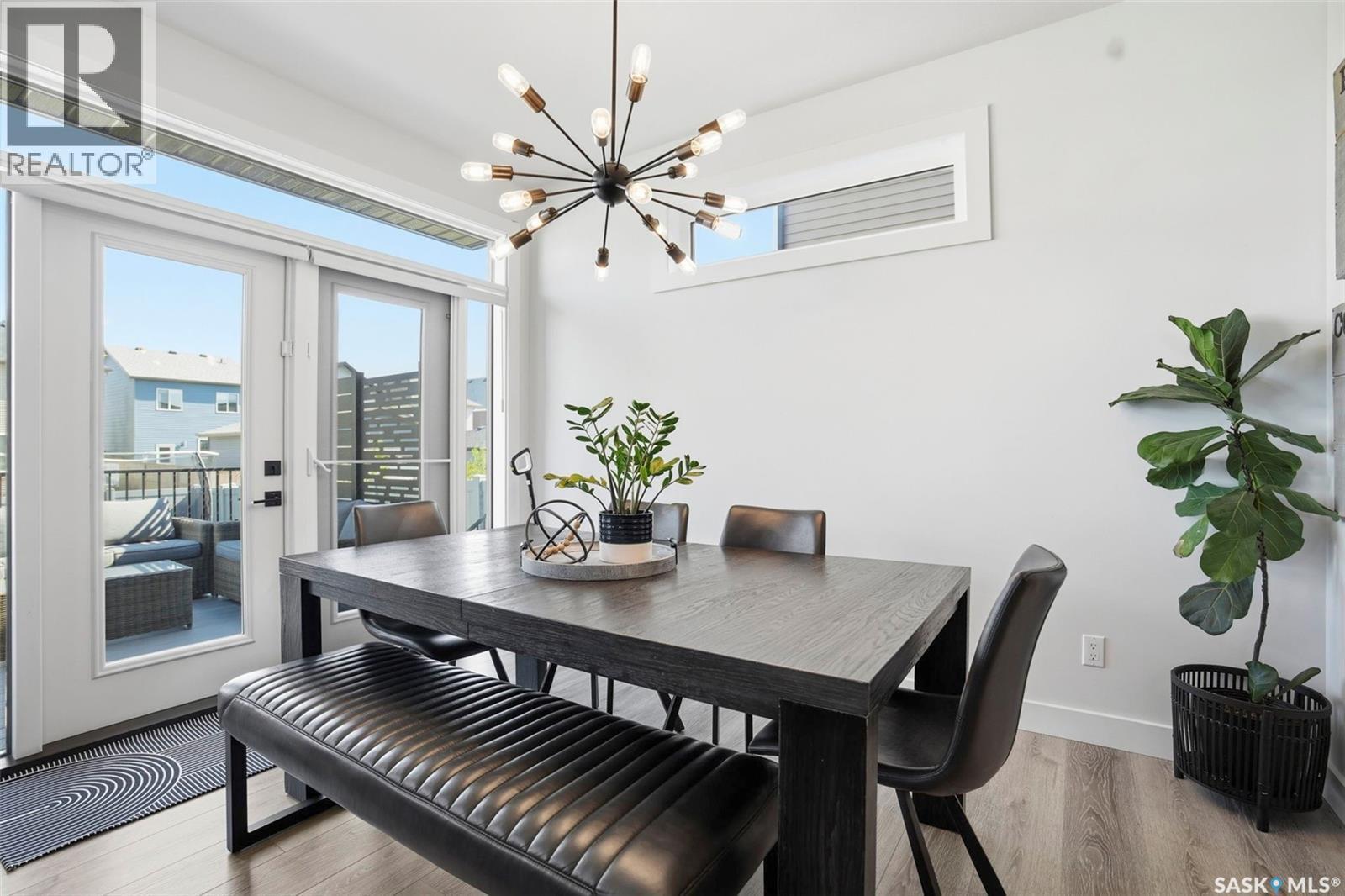 250 Skopik Crescent, Saskatoon, SK - Indoor Photo Showing Dining Room