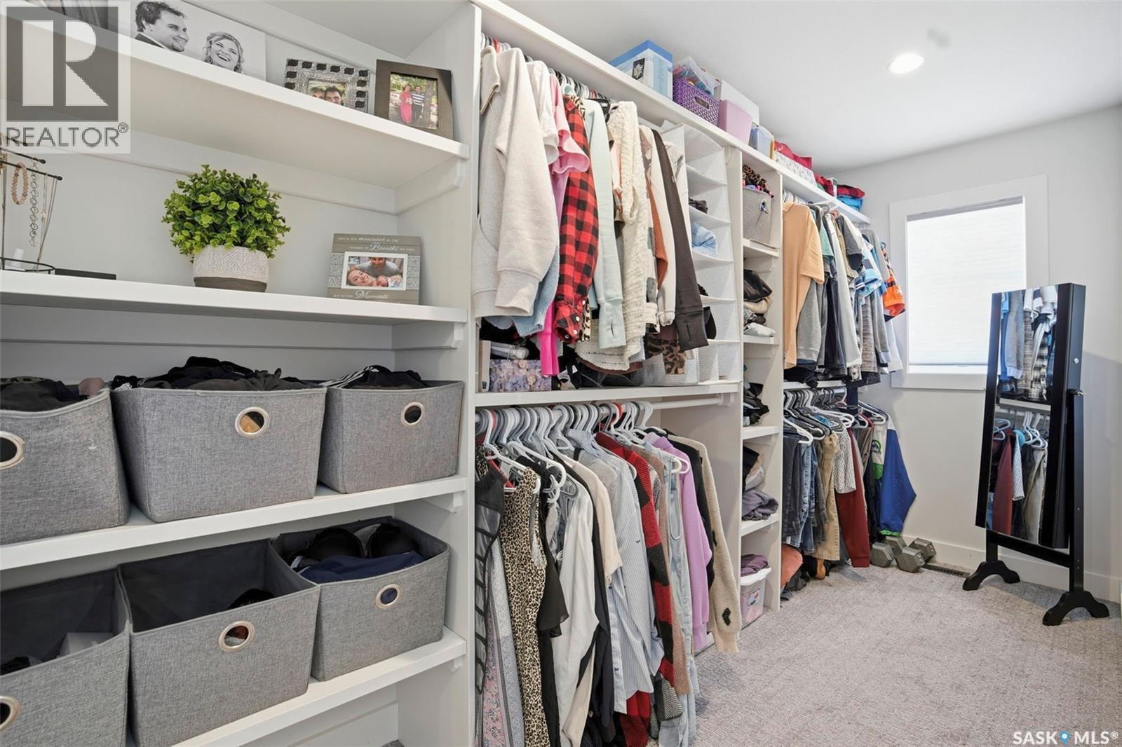 250 Skopik Crescent, Saskatoon, SK - Indoor With Storage