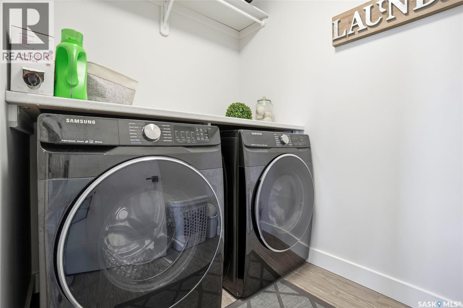 250 Skopik Crescent, Saskatoon, SK - Indoor Photo Showing Laundry Room