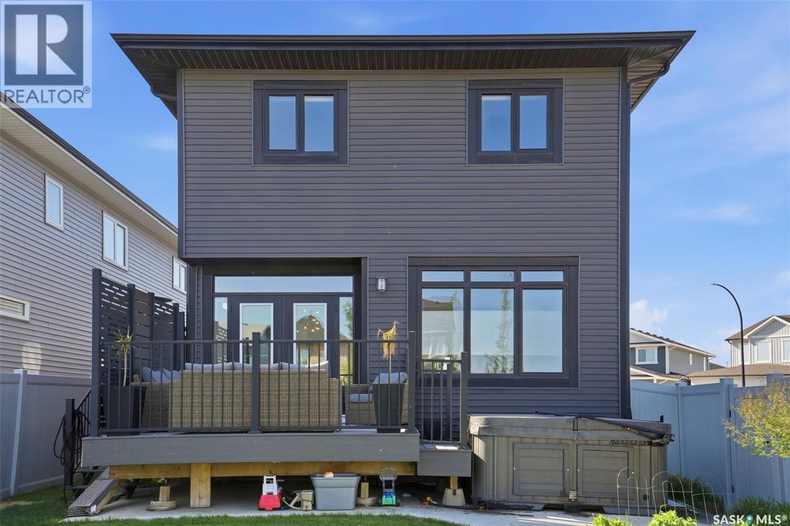 250 Skopik Crescent, Saskatoon, SK - Outdoor With Deck Patio Veranda