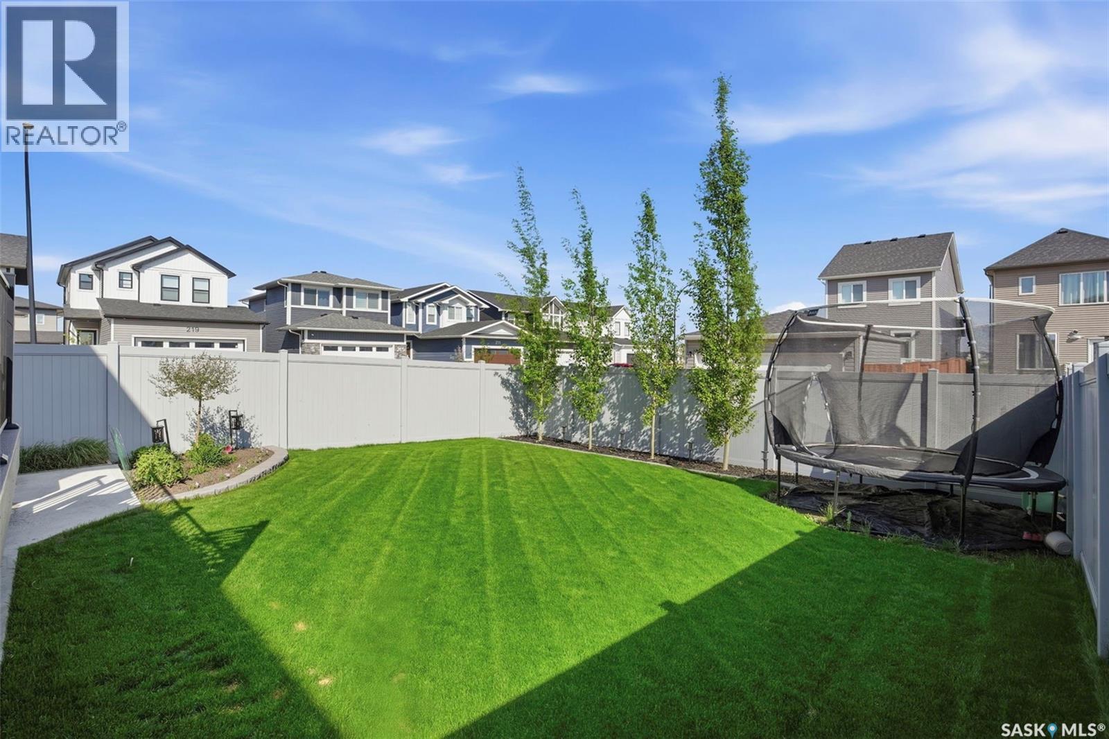 250 Skopik Crescent, Saskatoon, SK - Outdoor