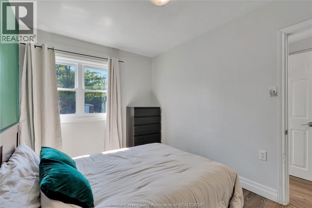 1667 Aubin, Windsor, ON - Indoor Photo Showing Bedroom