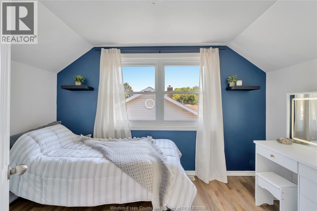 1667 Aubin, Windsor, ON - Indoor Photo Showing Bedroom