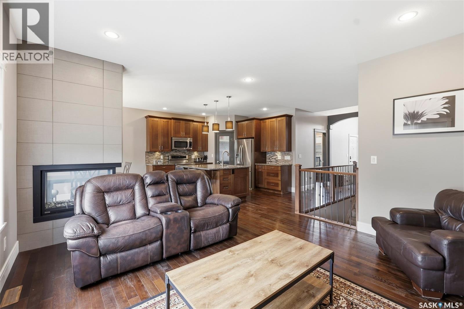 420 Hogan Way, Warman, SK - Indoor Photo Showing Living Room