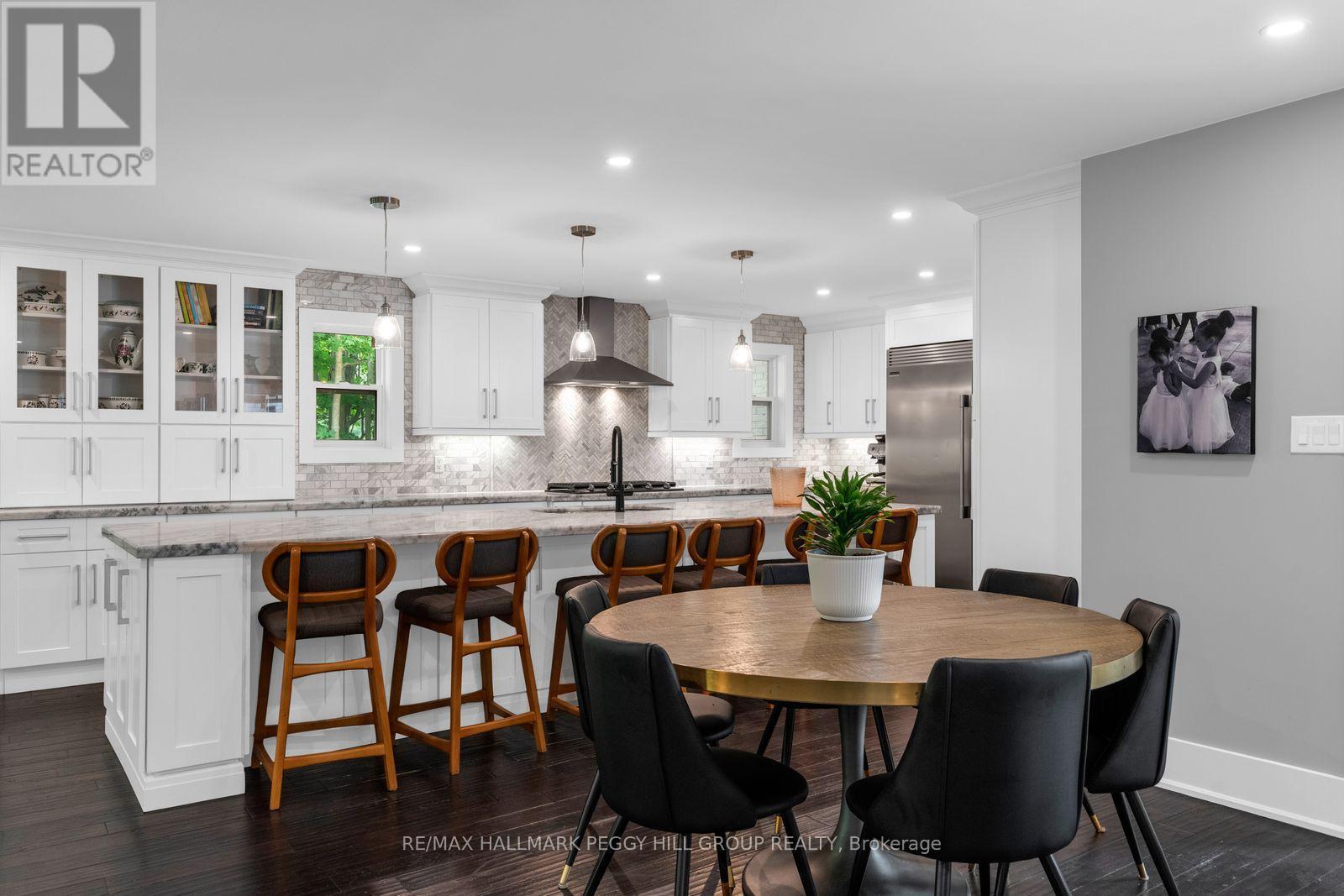 1814 Quantz Crescent, Innisfil, ON - Indoor Photo Showing Dining Room