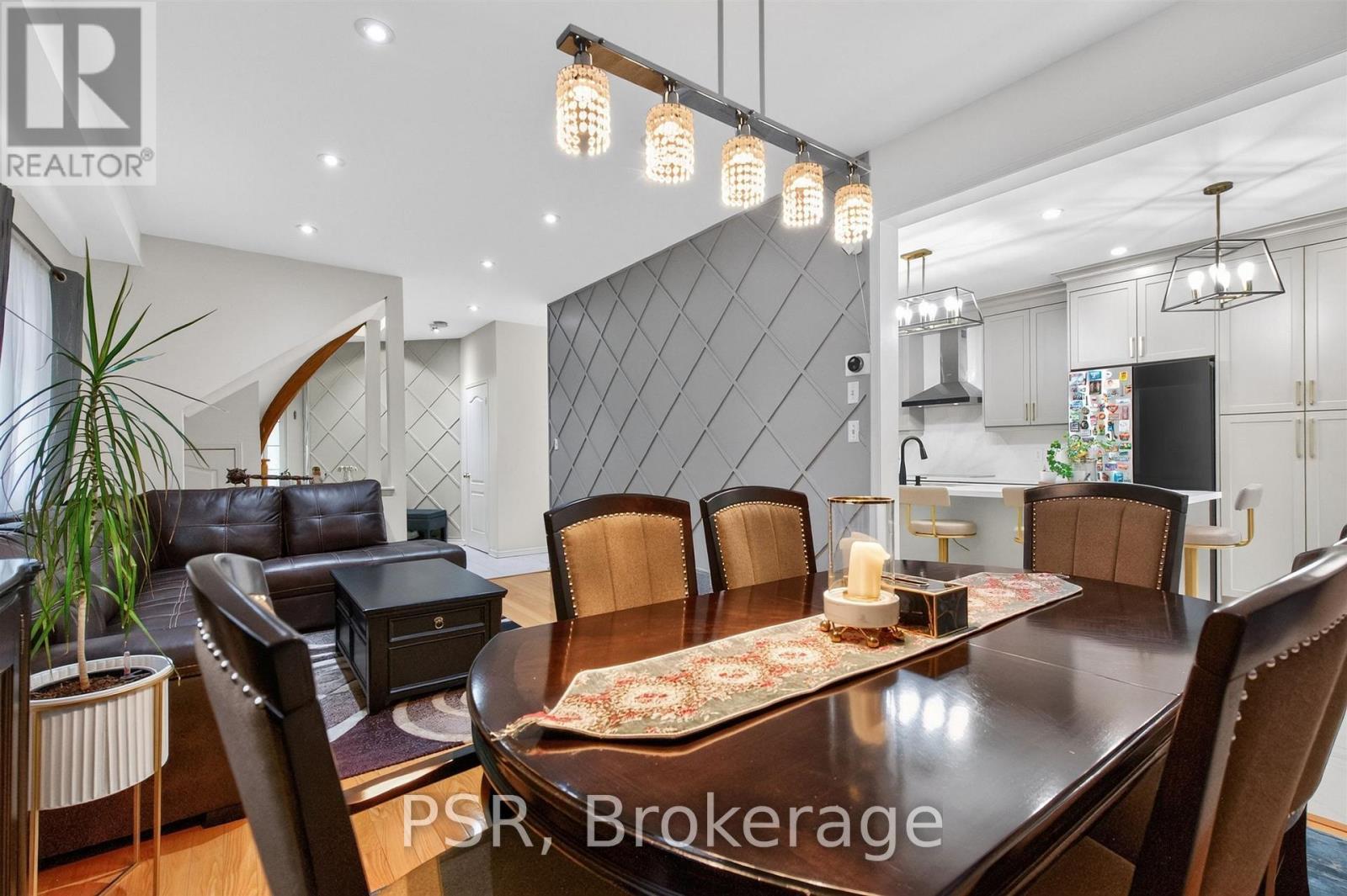 5183 Oscar Peterson Boulevard, Mississauga, ON - Indoor Photo Showing Dining Room