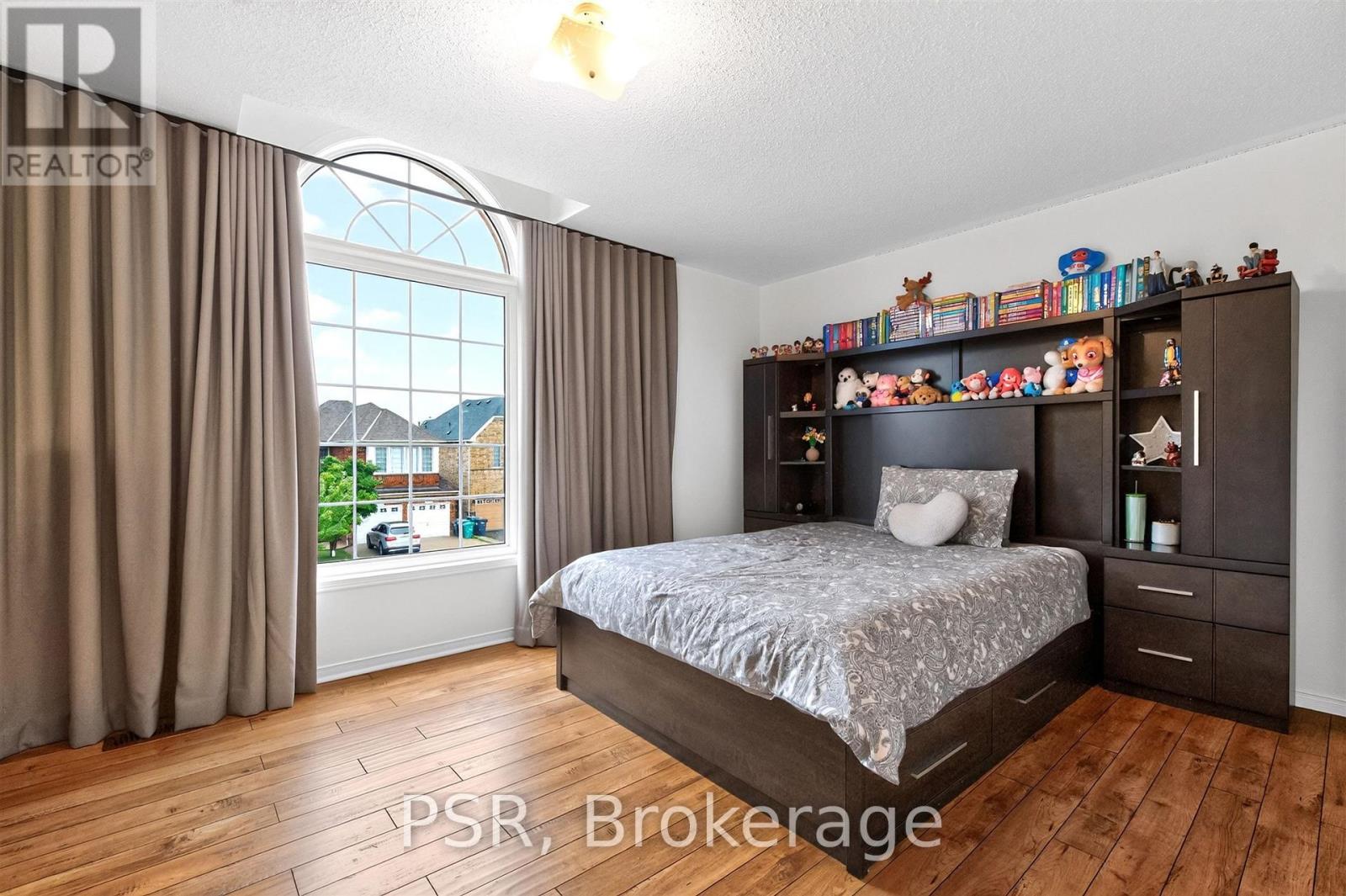 5183 Oscar Peterson Boulevard, Mississauga, ON - Indoor Photo Showing Bedroom