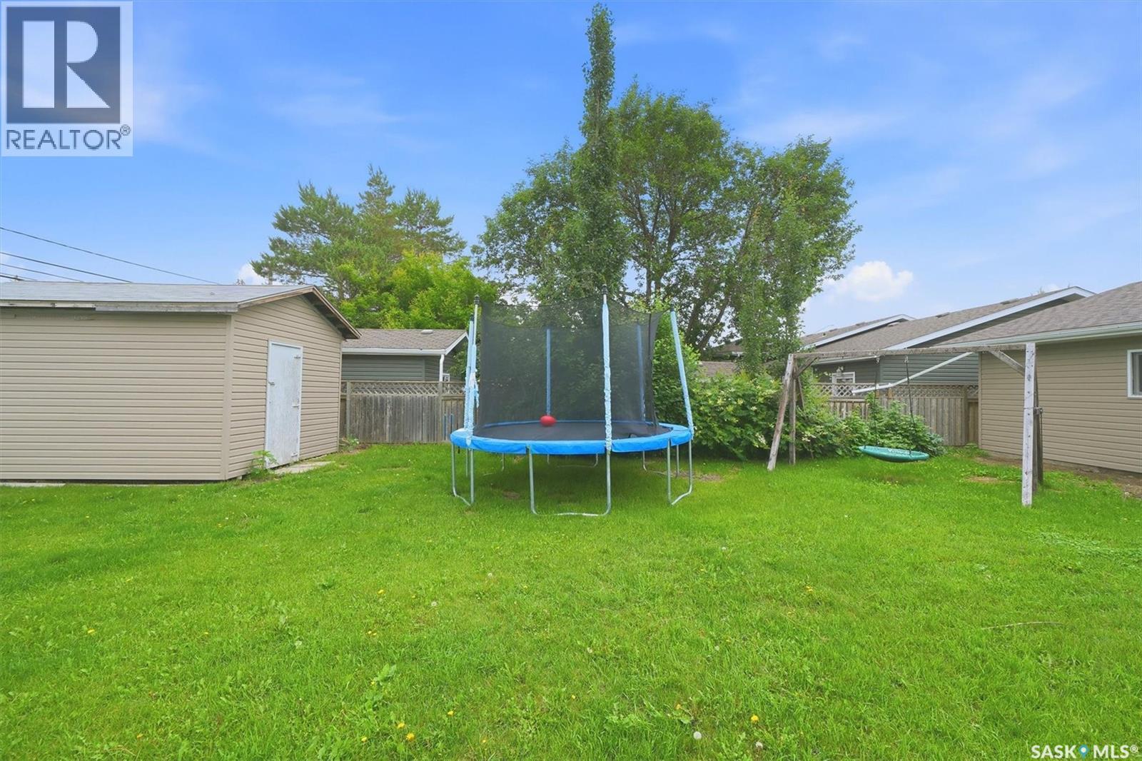 418 North Railway Street, Warman, SK - Outdoor With Backyard With Exterior