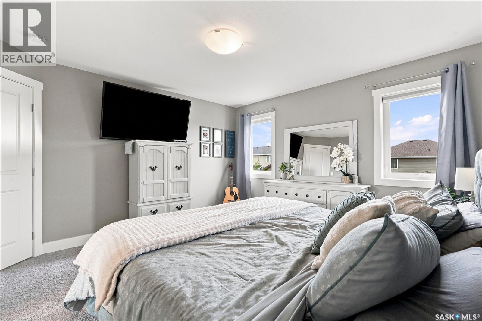 575 Childers Crescent, Saskatoon, SK - Indoor Photo Showing Bedroom