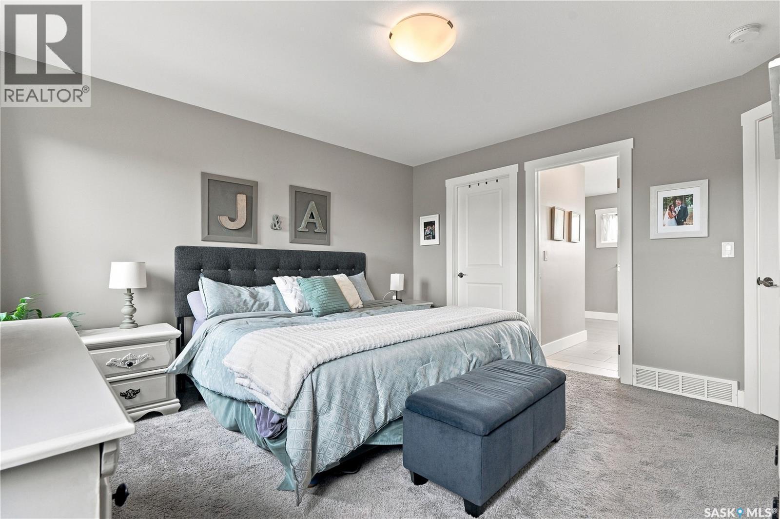 575 Childers Crescent, Saskatoon, SK - Indoor Photo Showing Bedroom