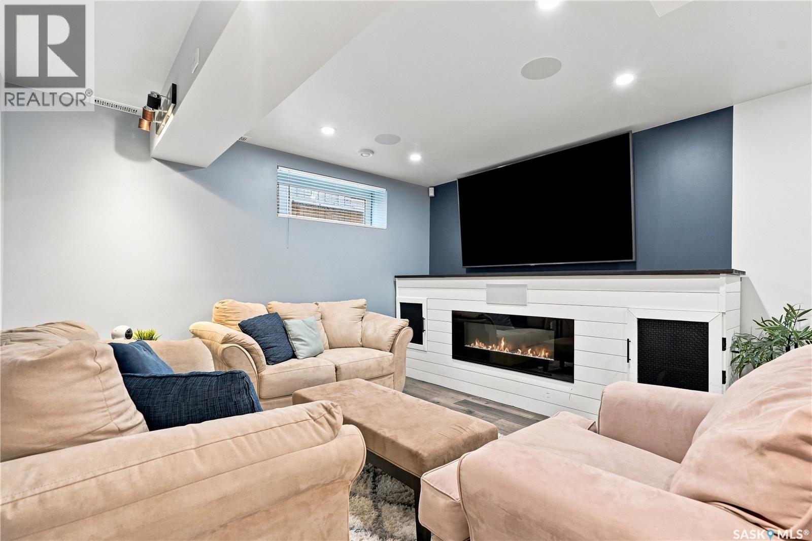 575 Childers Crescent, Saskatoon, SK - Indoor With Fireplace