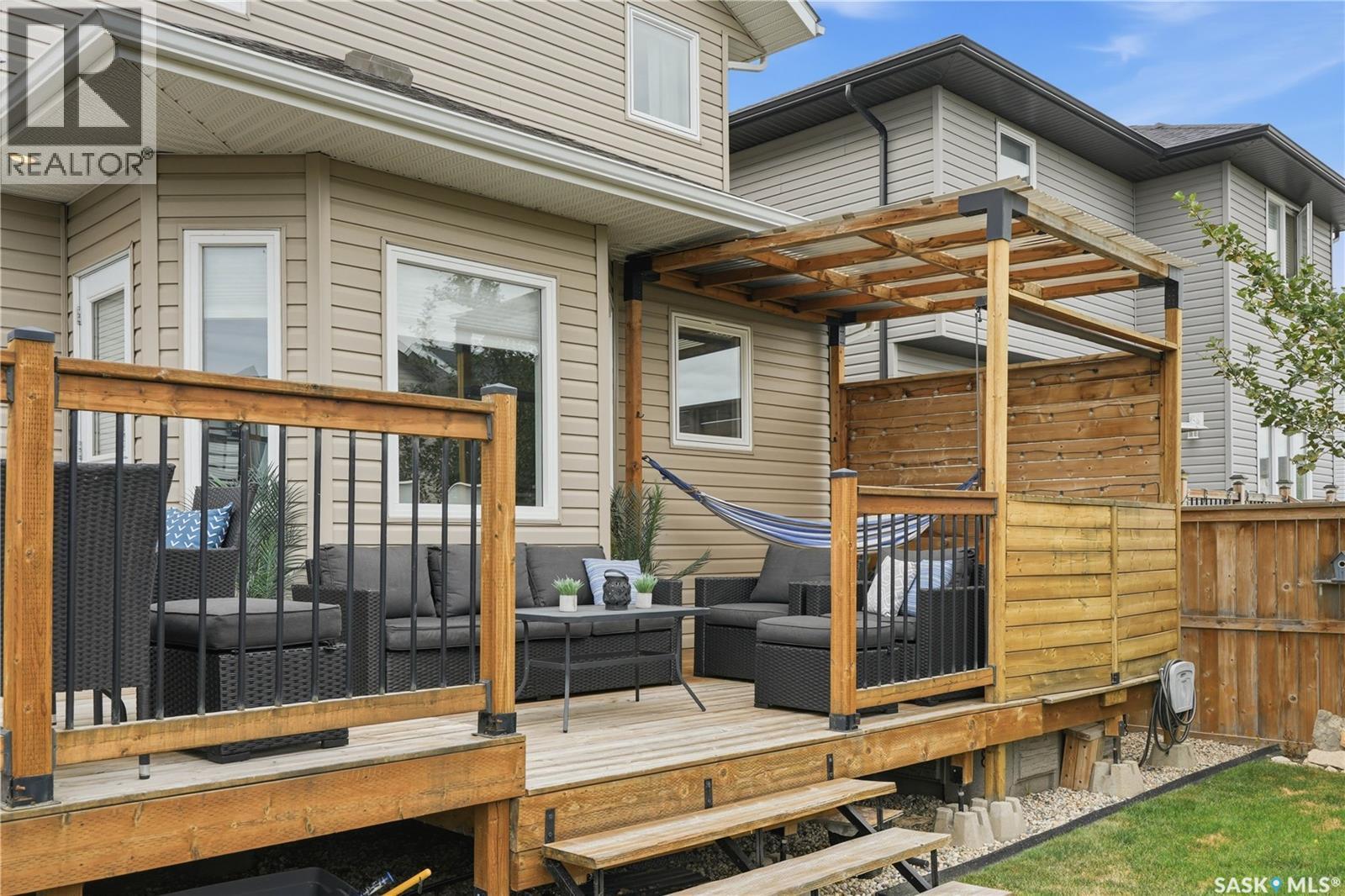575 Childers Crescent, Saskatoon, SK - Outdoor With Deck Patio Veranda With Exterior