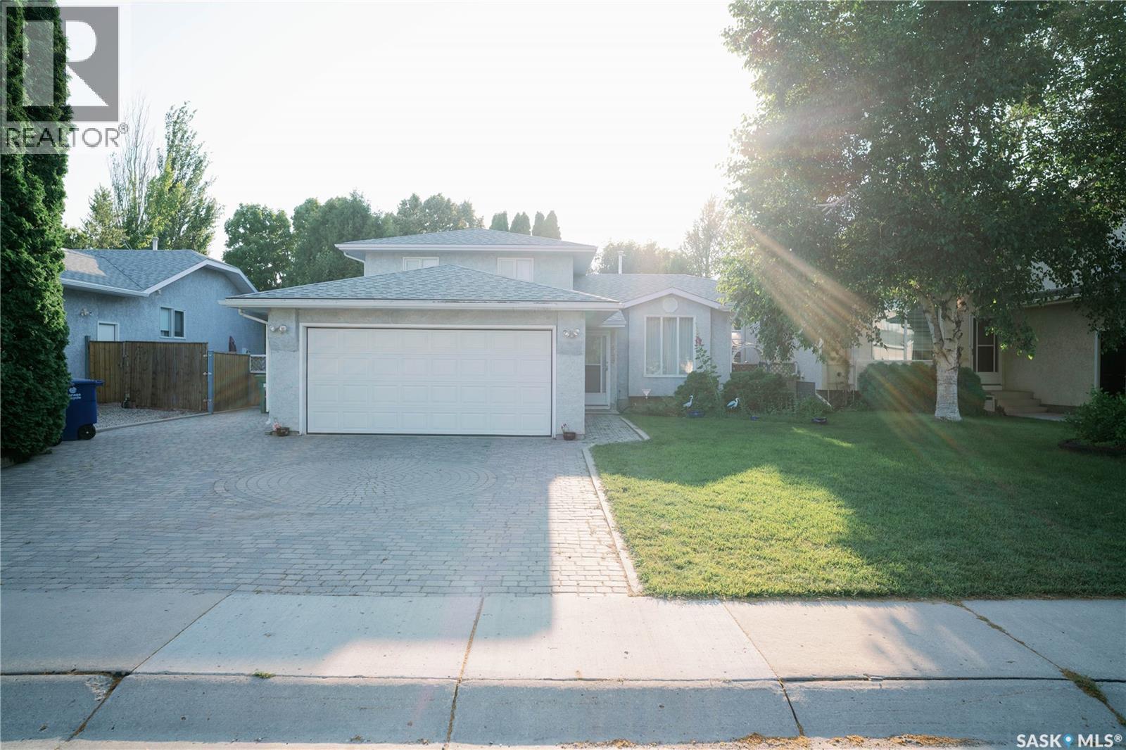 939 Haslam Crescent, Saskatoon, SK - Outdoor