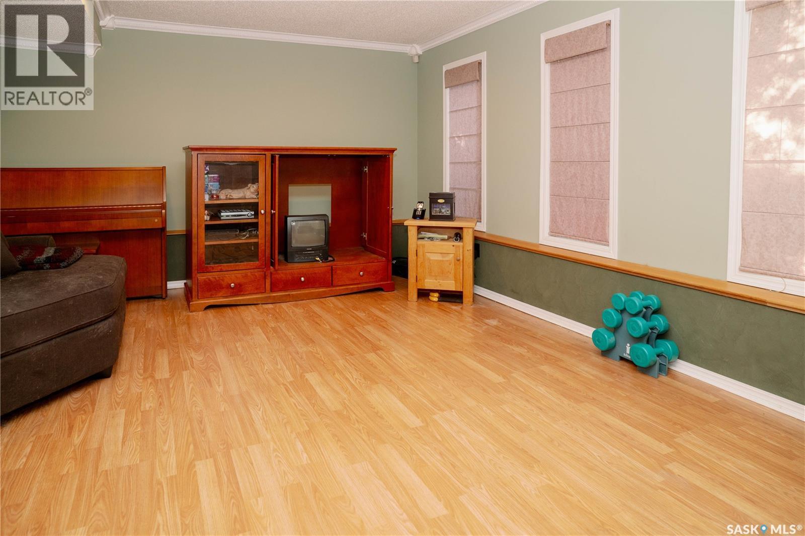 939 Haslam Crescent, Saskatoon, SK - Indoor