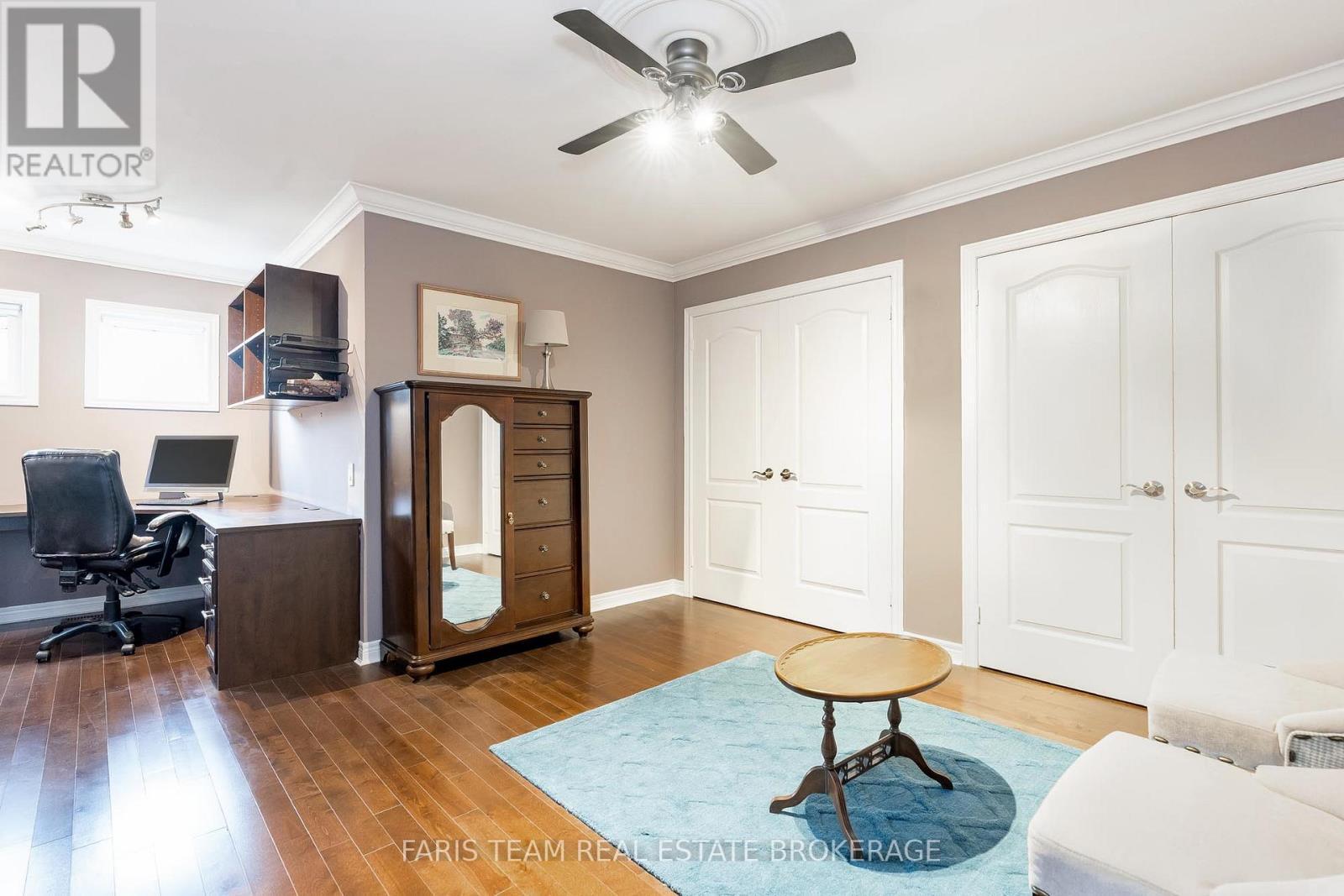 10 Wilton Trail, Aurora, ON - Indoor