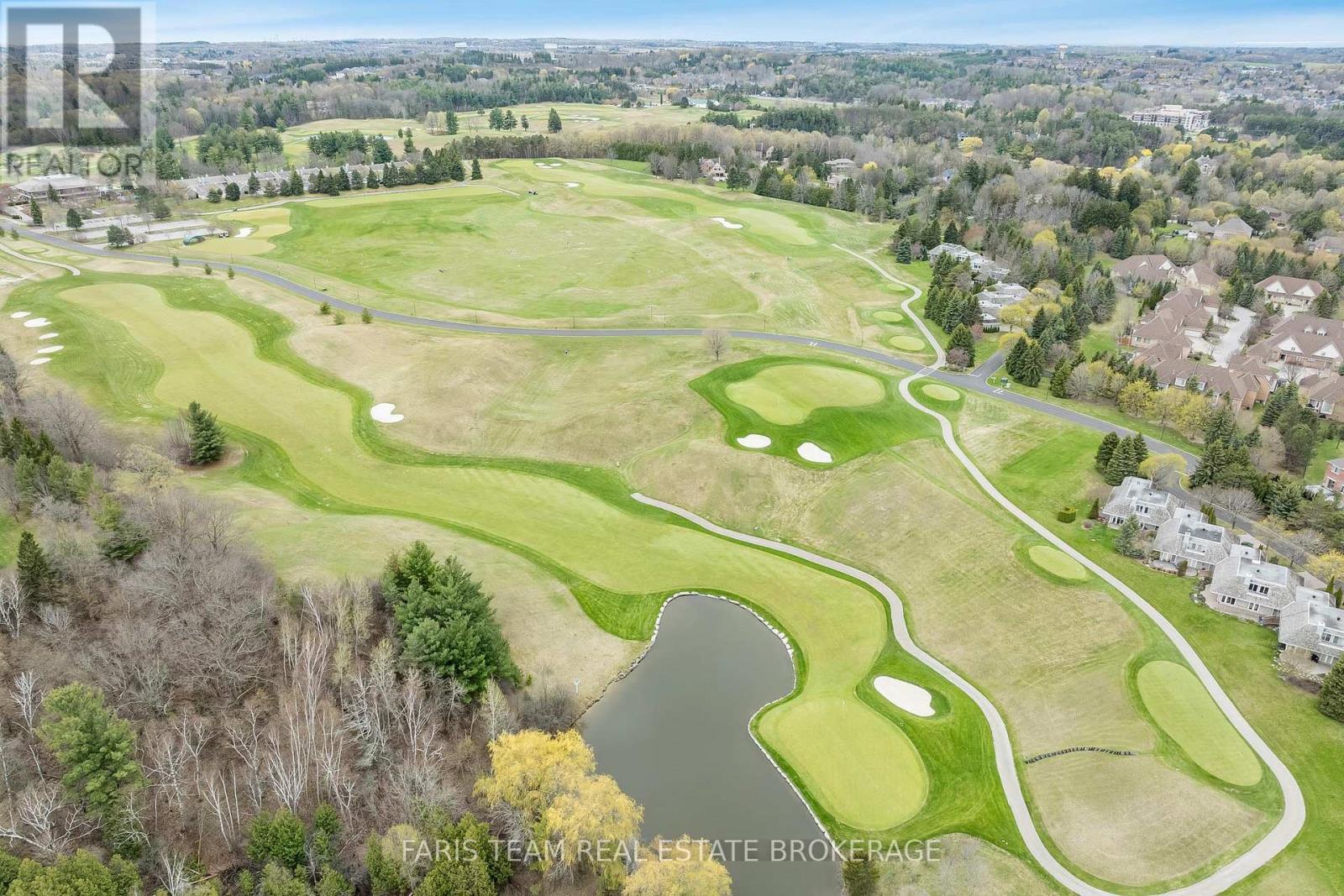 10 Wilton Trail, Aurora, ON - Outdoor With View
