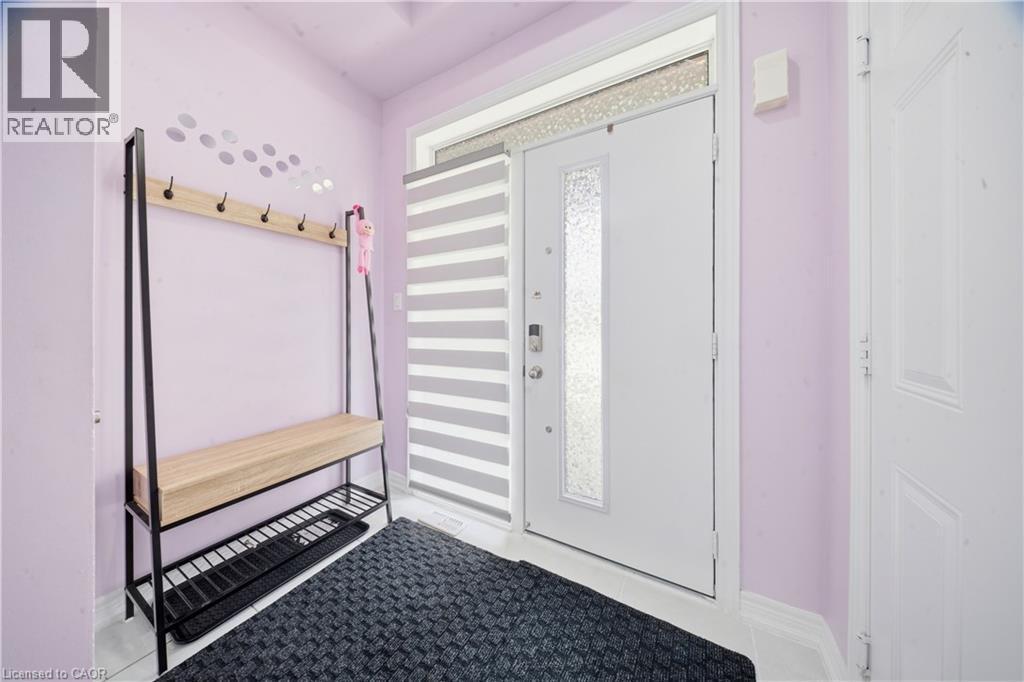 166 Deerpath Drive Unit# 32, Guelph, ON - Indoor