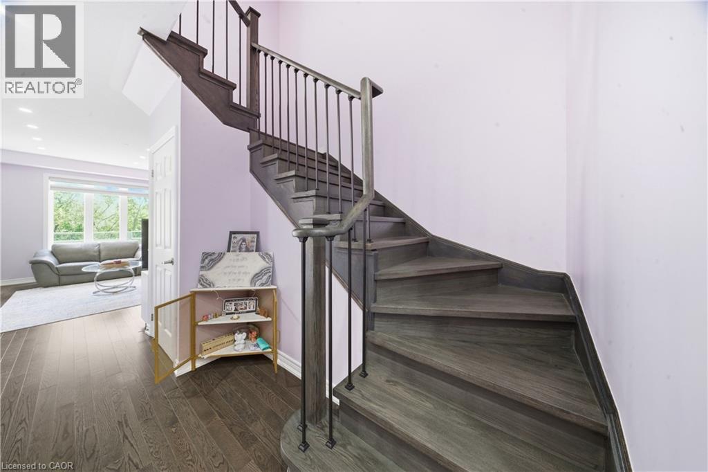 166 Deerpath Drive Unit# 32, Guelph, ON - Indoor Photo Showing Other Room