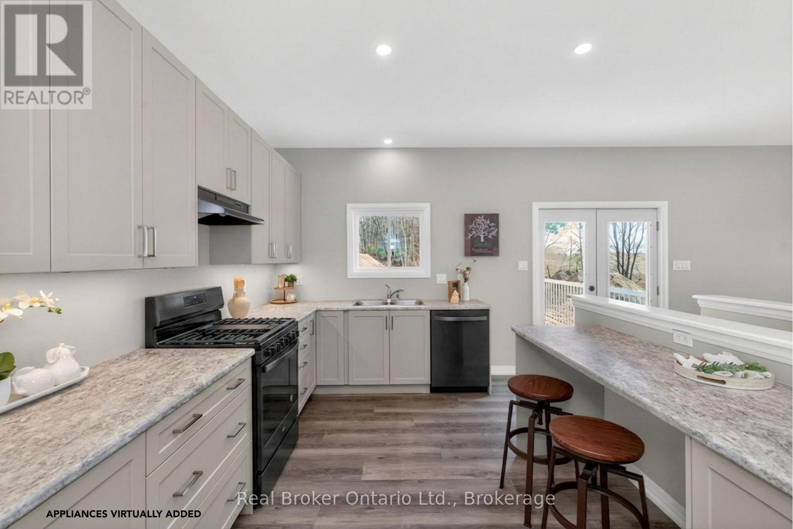 90 14 Concession E, Tiny, ON - Indoor Photo Showing Kitchen With Double Sink